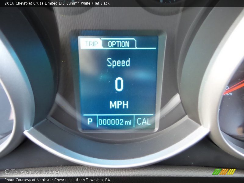 Summit White / Jet Black 2016 Chevrolet Cruze Limited LT