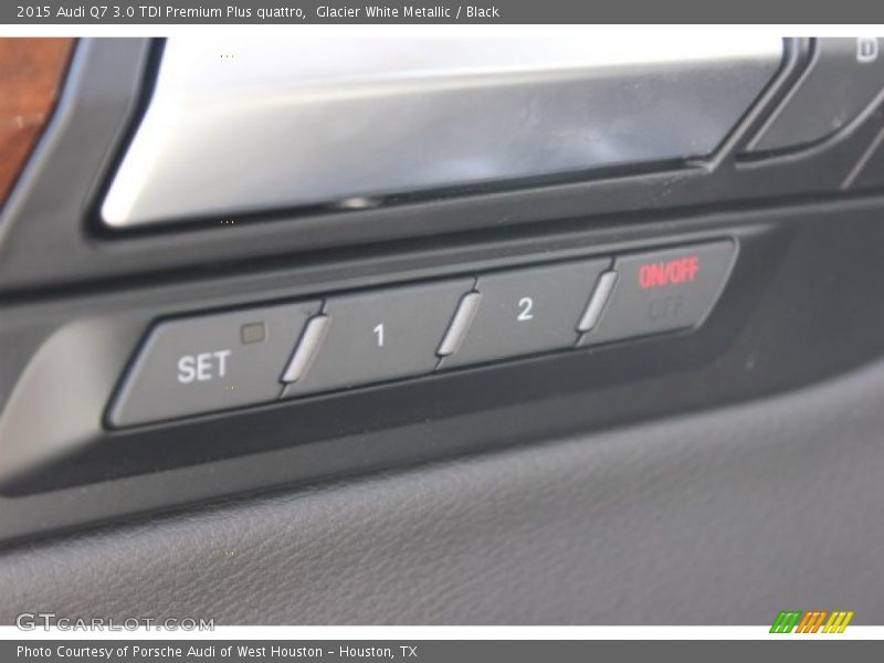 Glacier White Metallic / Black 2015 Audi Q7 3.0 TDI Premium Plus quattro