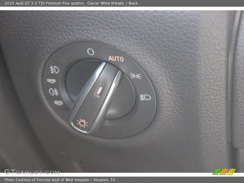 Glacier White Metallic / Black 2015 Audi Q7 3.0 TDI Premium Plus quattro