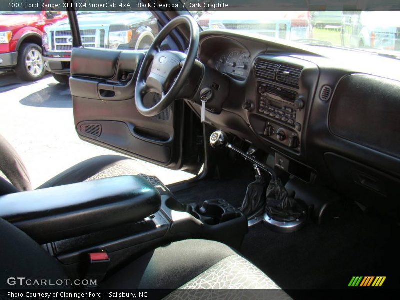 Black Clearcoat / Dark Graphite 2002 Ford Ranger XLT FX4 SuperCab 4x4