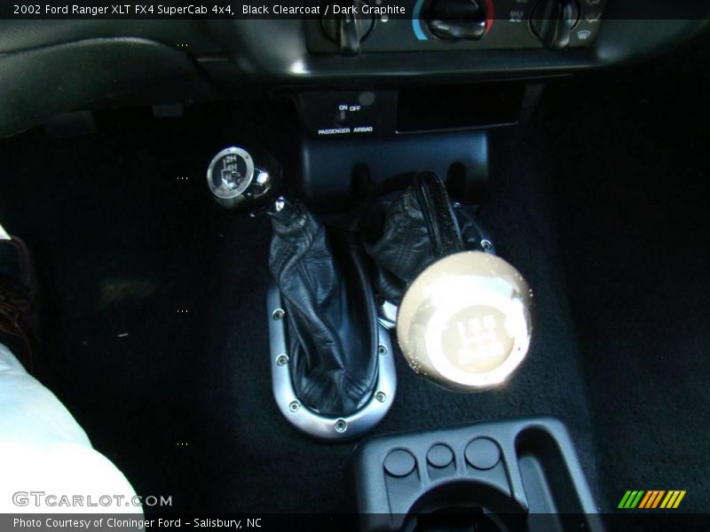Black Clearcoat / Dark Graphite 2002 Ford Ranger XLT FX4 SuperCab 4x4