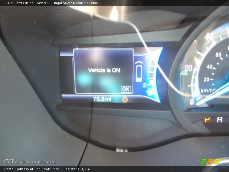 Ingot Silver Metallic / Dune 2015 Ford Fusion Hybrid SE