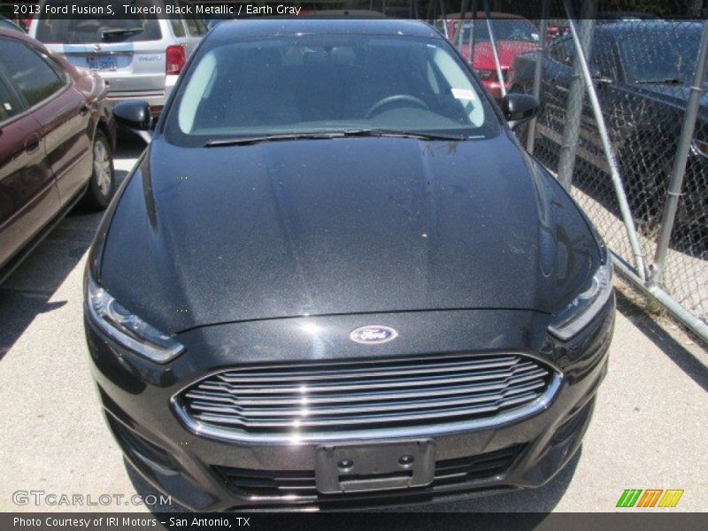 Tuxedo Black Metallic / Earth Gray 2013 Ford Fusion S