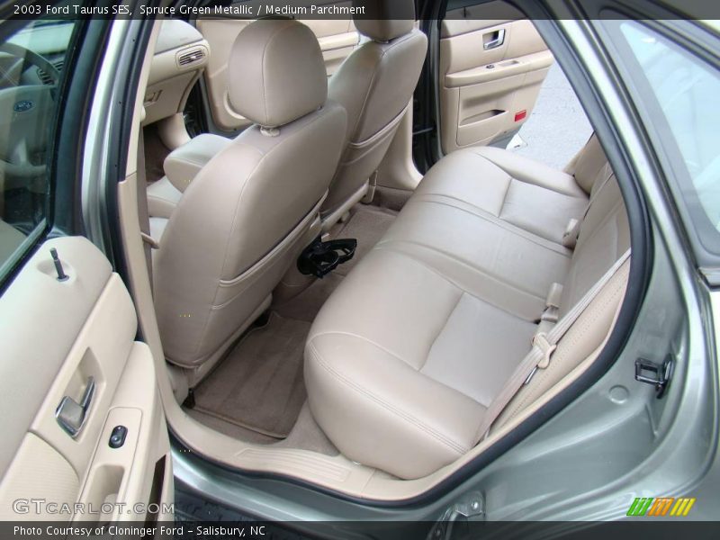 Spruce Green Metallic / Medium Parchment 2003 Ford Taurus SES