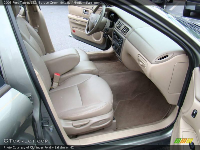 Spruce Green Metallic / Medium Parchment 2003 Ford Taurus SES
