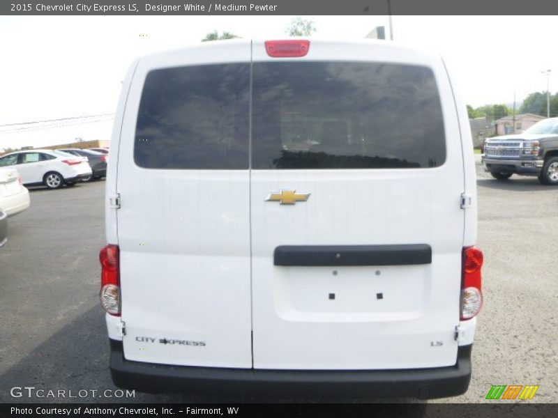 Designer White / Medium Pewter 2015 Chevrolet City Express LS