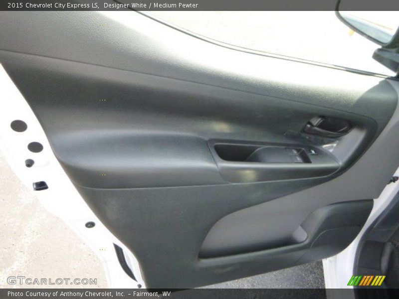 Designer White / Medium Pewter 2015 Chevrolet City Express LS