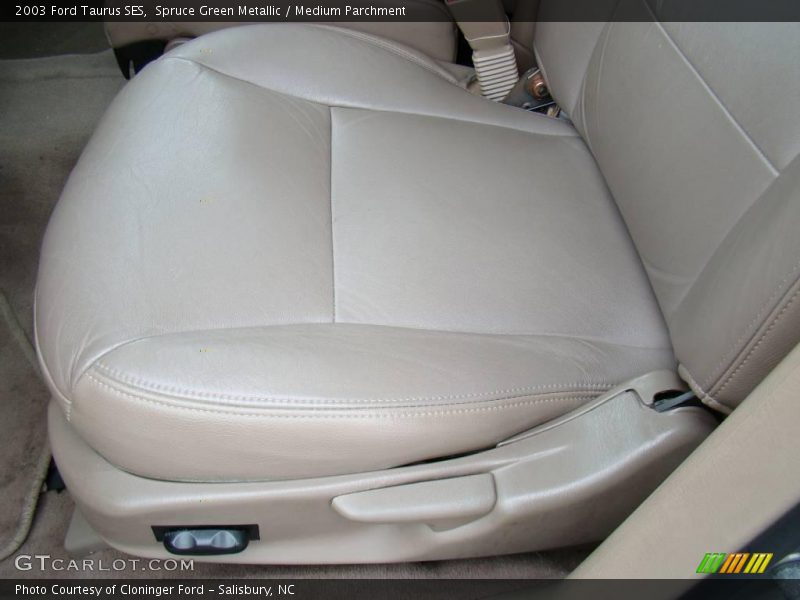 Spruce Green Metallic / Medium Parchment 2003 Ford Taurus SES