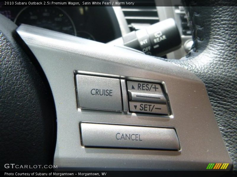 Satin White Pearl / Warm Ivory 2010 Subaru Outback 2.5i Premium Wagon