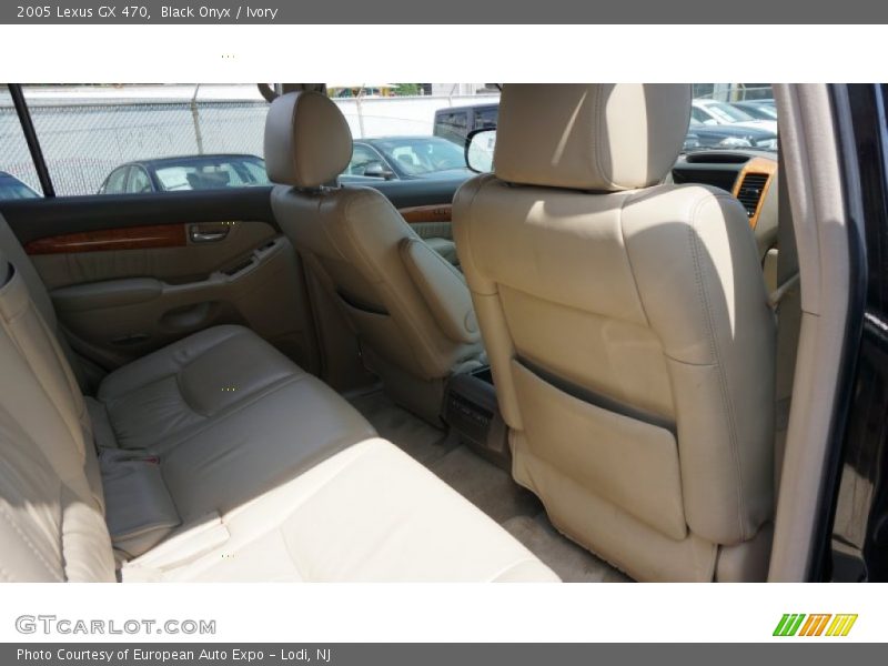 Black Onyx / Ivory 2005 Lexus GX 470