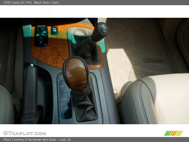 Black Onyx / Ivory 2005 Lexus GX 470