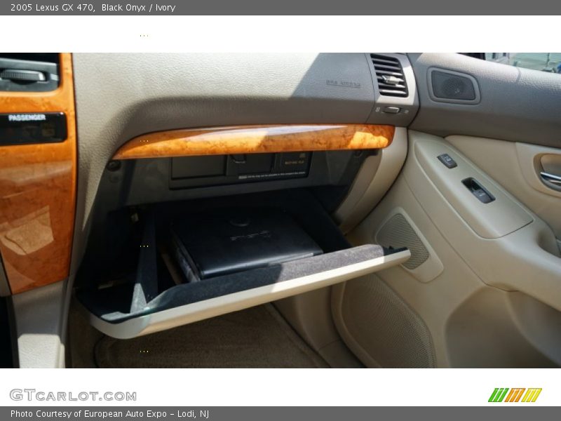 Black Onyx / Ivory 2005 Lexus GX 470