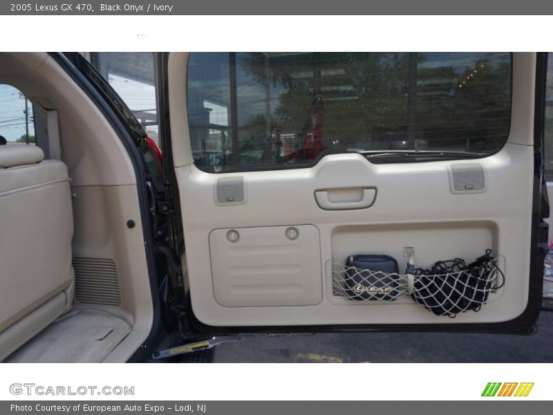 Black Onyx / Ivory 2005 Lexus GX 470