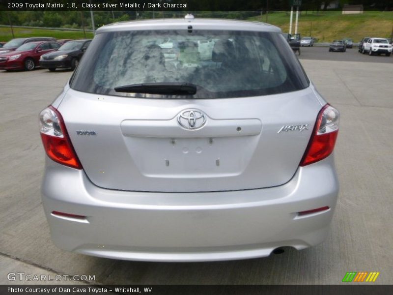 Classic Silver Metallic / Dark Charcoal 2009 Toyota Matrix 1.8