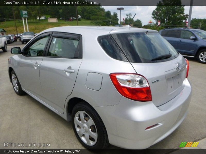 Classic Silver Metallic / Dark Charcoal 2009 Toyota Matrix 1.8