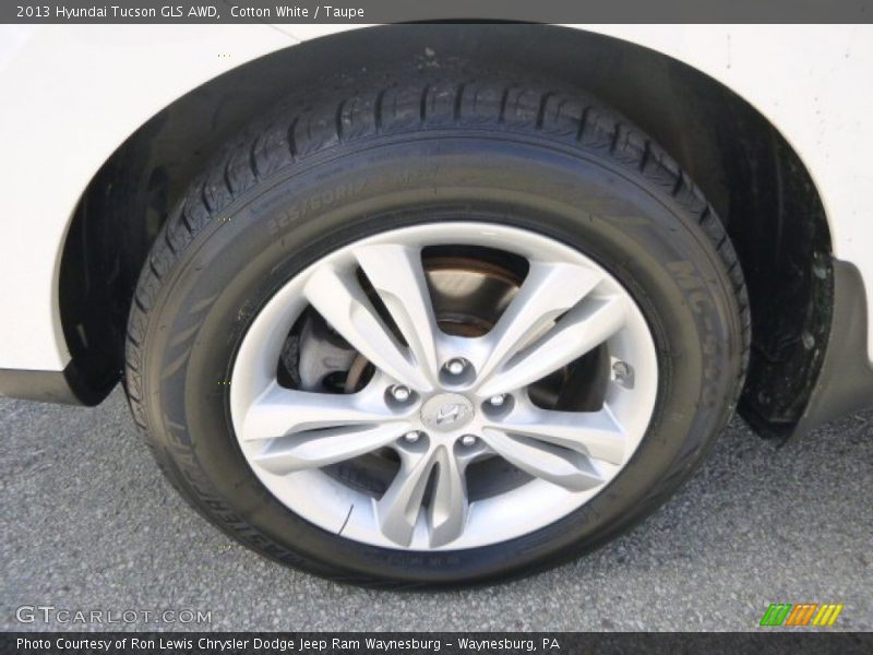 Cotton White / Taupe 2013 Hyundai Tucson GLS AWD