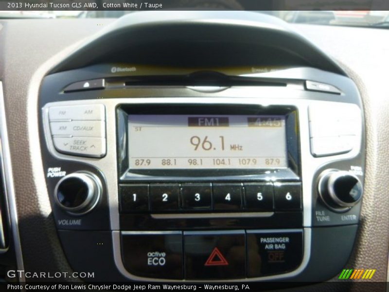 Cotton White / Taupe 2013 Hyundai Tucson GLS AWD