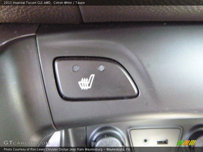 Cotton White / Taupe 2013 Hyundai Tucson GLS AWD
