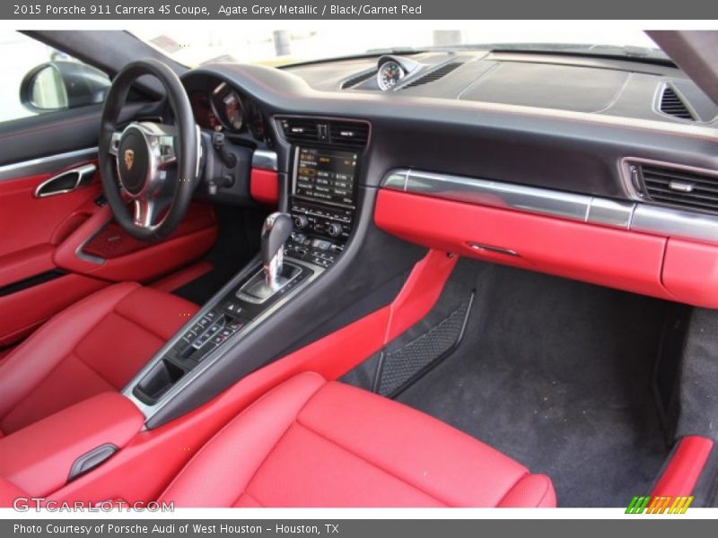 Dashboard of 2015 911 Carrera 4S Coupe