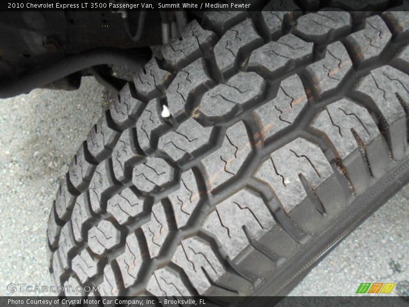 Summit White / Medium Pewter 2010 Chevrolet Express LT 3500 Passenger Van
