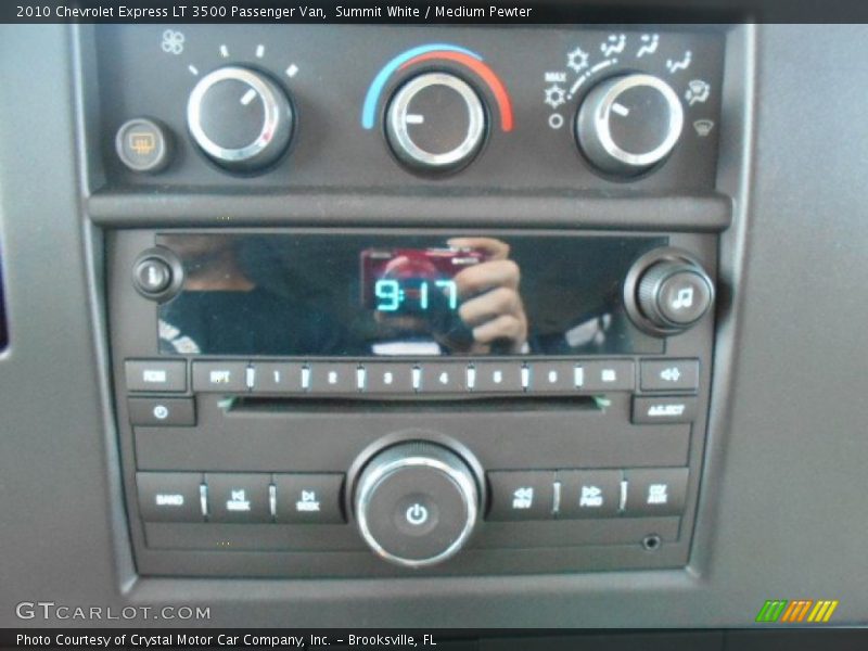 Summit White / Medium Pewter 2010 Chevrolet Express LT 3500 Passenger Van