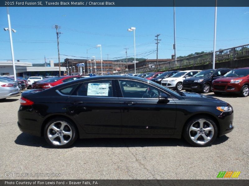 Tuxedo Black Metallic / Charcoal Black 2015 Ford Fusion SE