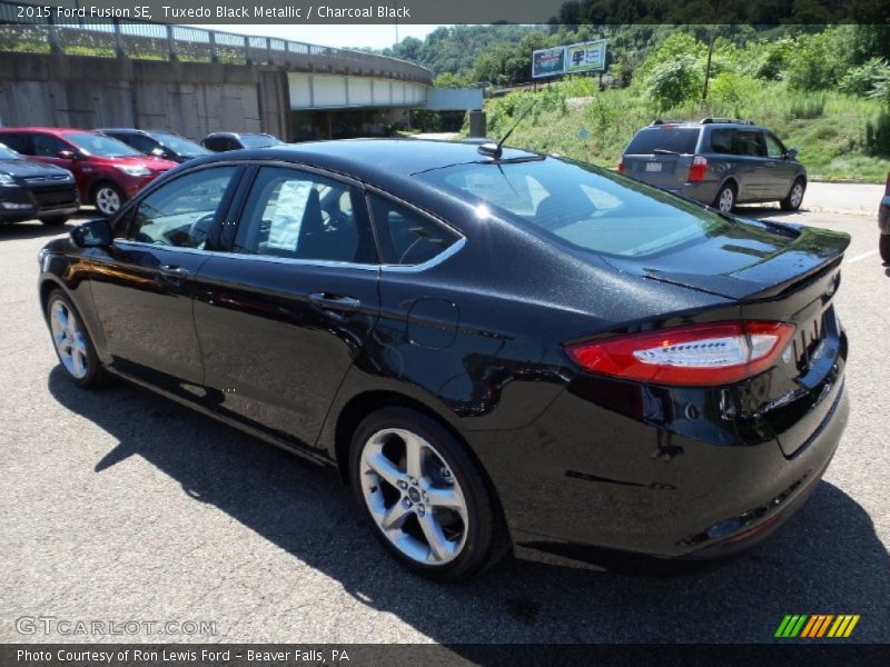 Tuxedo Black Metallic / Charcoal Black 2015 Ford Fusion SE