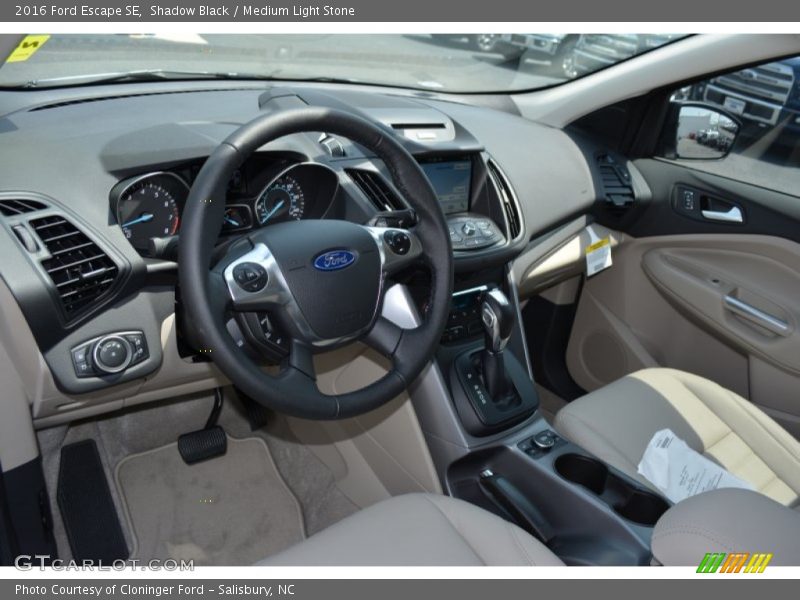 Shadow Black / Medium Light Stone 2016 Ford Escape SE