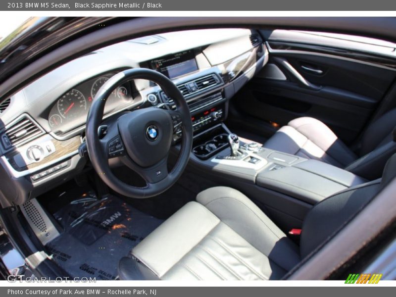 Black Sapphire Metallic / Black 2013 BMW M5 Sedan