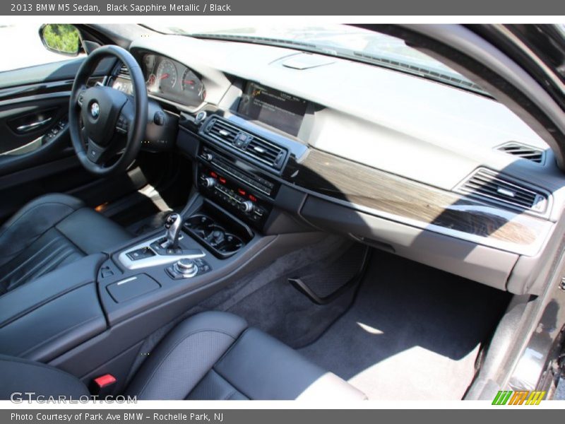 Black Sapphire Metallic / Black 2013 BMW M5 Sedan