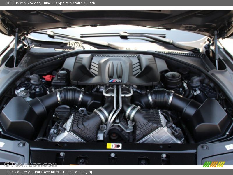 Black Sapphire Metallic / Black 2013 BMW M5 Sedan
