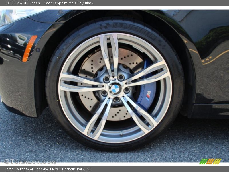 Black Sapphire Metallic / Black 2013 BMW M5 Sedan