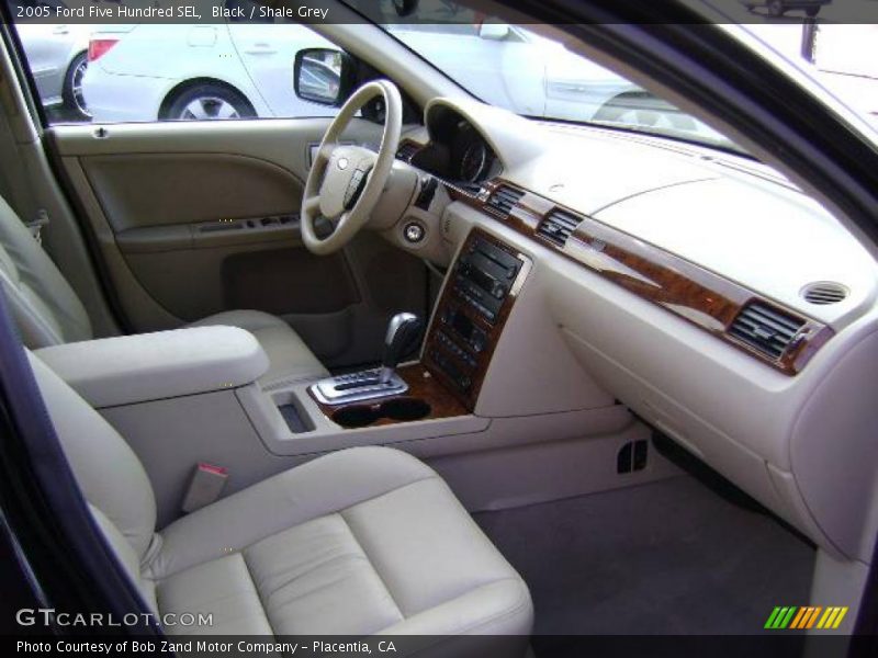 Black / Shale Grey 2005 Ford Five Hundred SEL