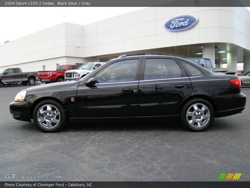 Black Onyx / Gray 2004 Saturn L300 2 Sedan