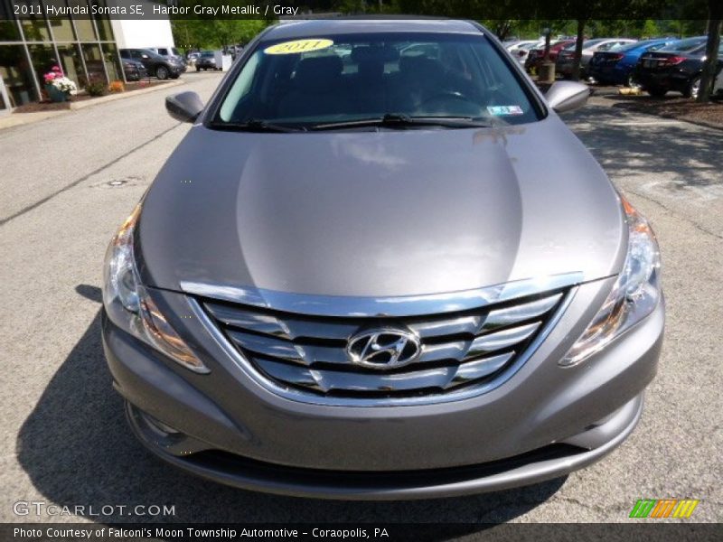 Harbor Gray Metallic / Gray 2011 Hyundai Sonata SE