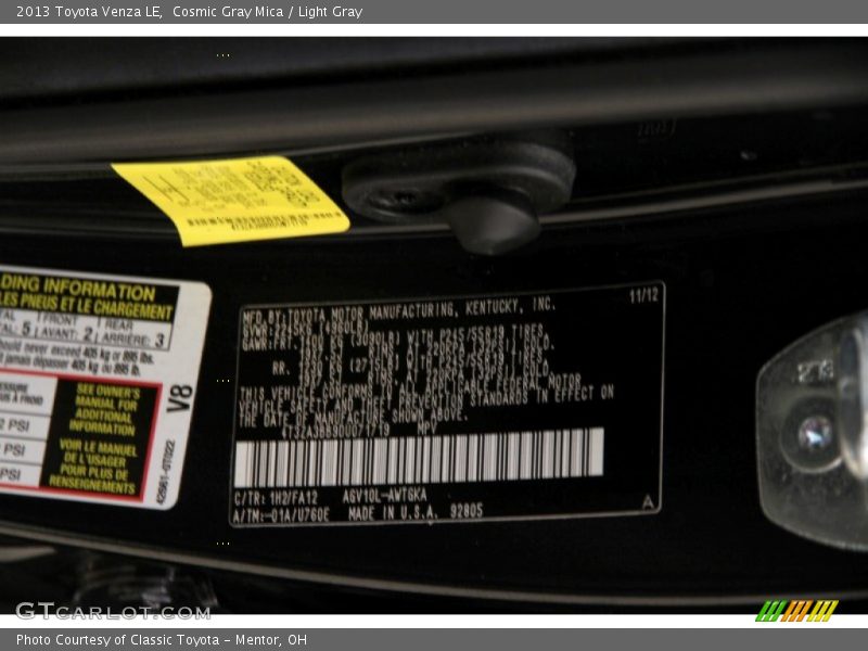 Cosmic Gray Mica / Light Gray 2013 Toyota Venza LE