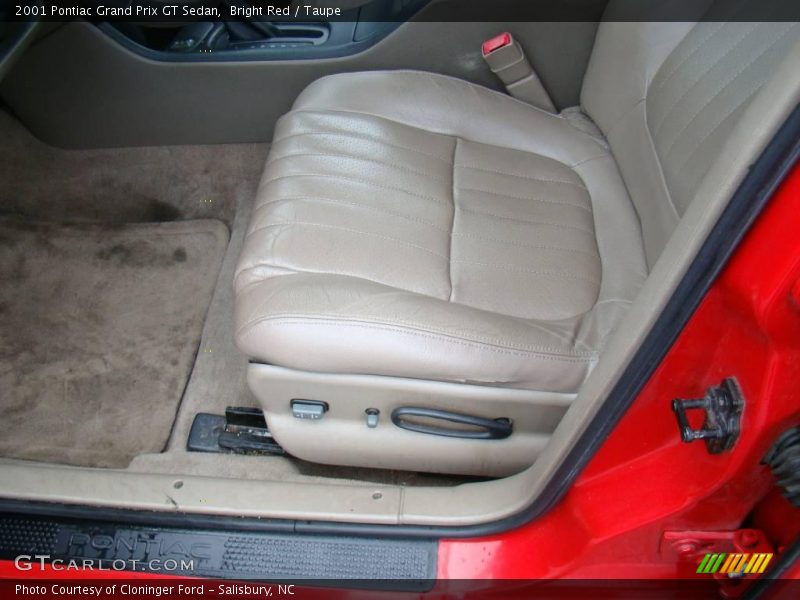 Bright Red / Taupe 2001 Pontiac Grand Prix GT Sedan