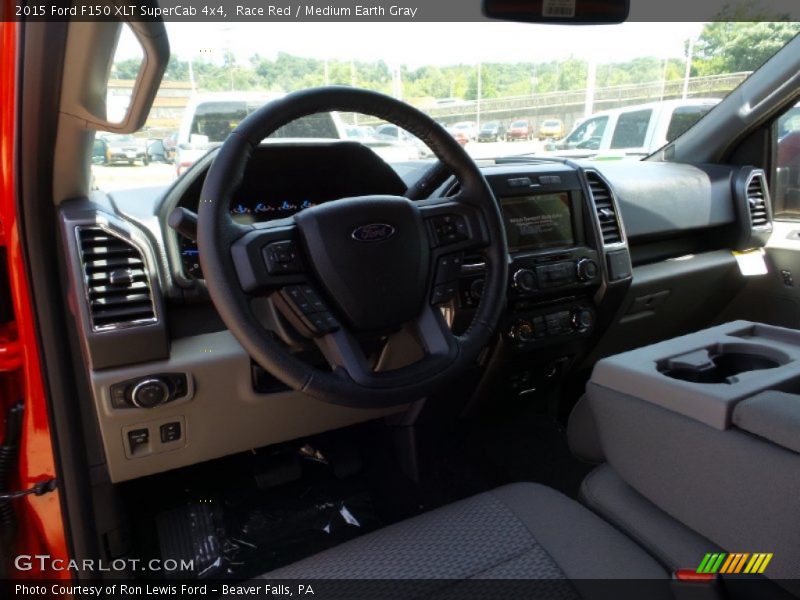 Race Red / Medium Earth Gray 2015 Ford F150 XLT SuperCab 4x4