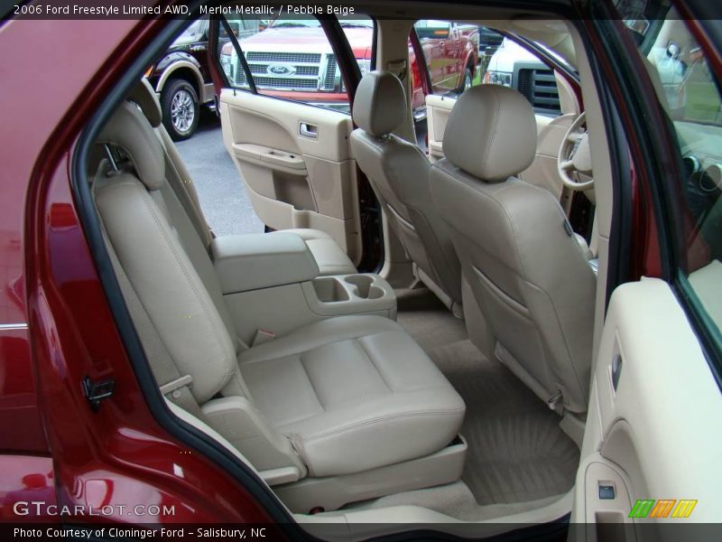 Merlot Metallic / Pebble Beige 2006 Ford Freestyle Limited AWD
