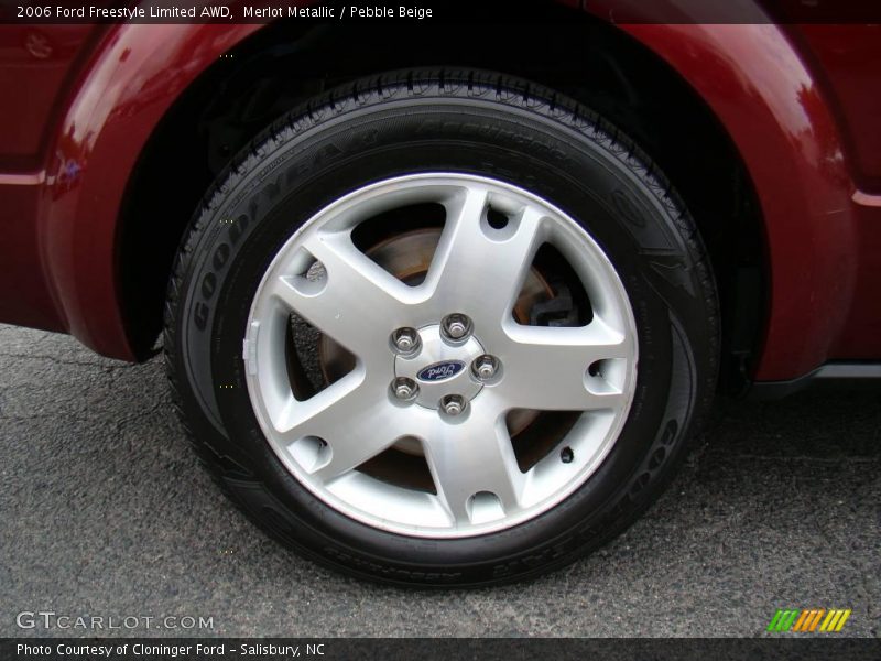 Merlot Metallic / Pebble Beige 2006 Ford Freestyle Limited AWD