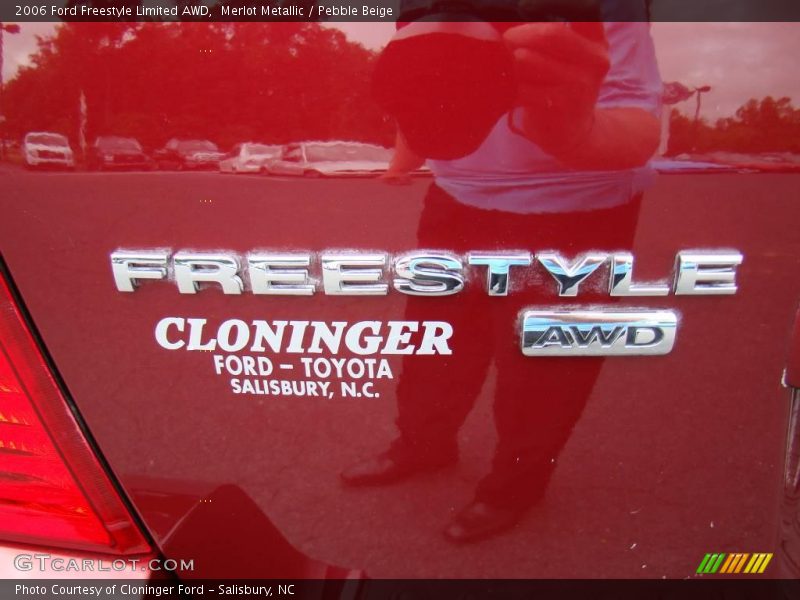 Merlot Metallic / Pebble Beige 2006 Ford Freestyle Limited AWD