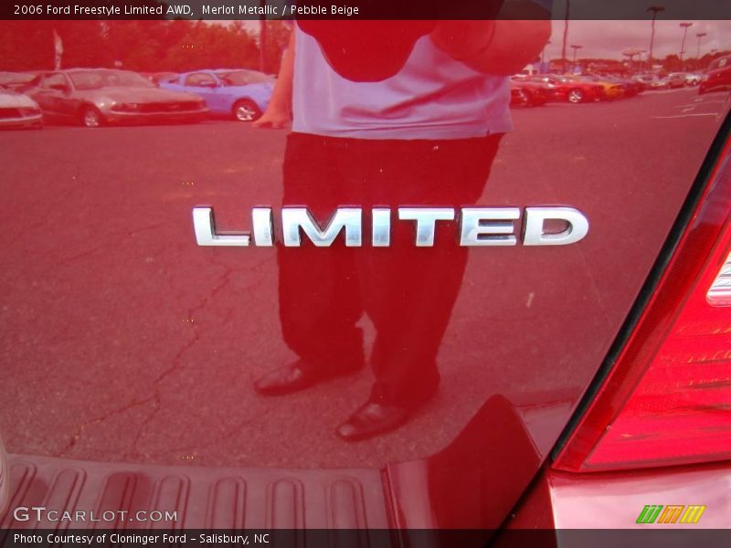 Merlot Metallic / Pebble Beige 2006 Ford Freestyle Limited AWD