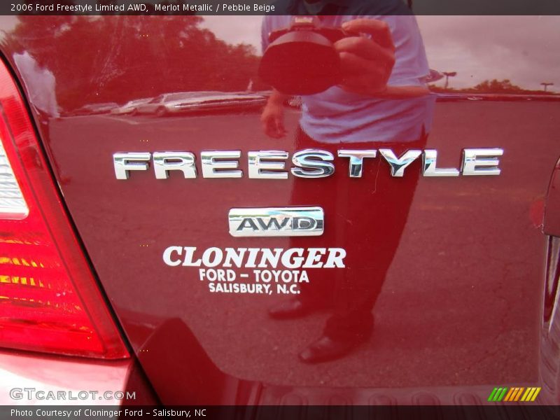 Merlot Metallic / Pebble Beige 2006 Ford Freestyle Limited AWD