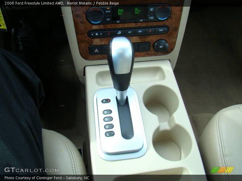 Merlot Metallic / Pebble Beige 2006 Ford Freestyle Limited AWD