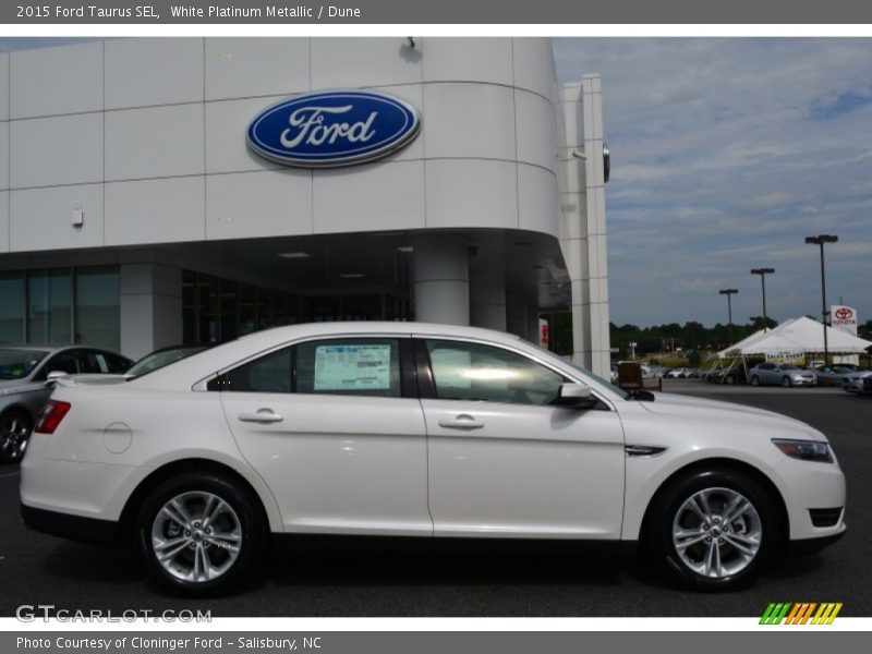 White Platinum Metallic / Dune 2015 Ford Taurus SEL