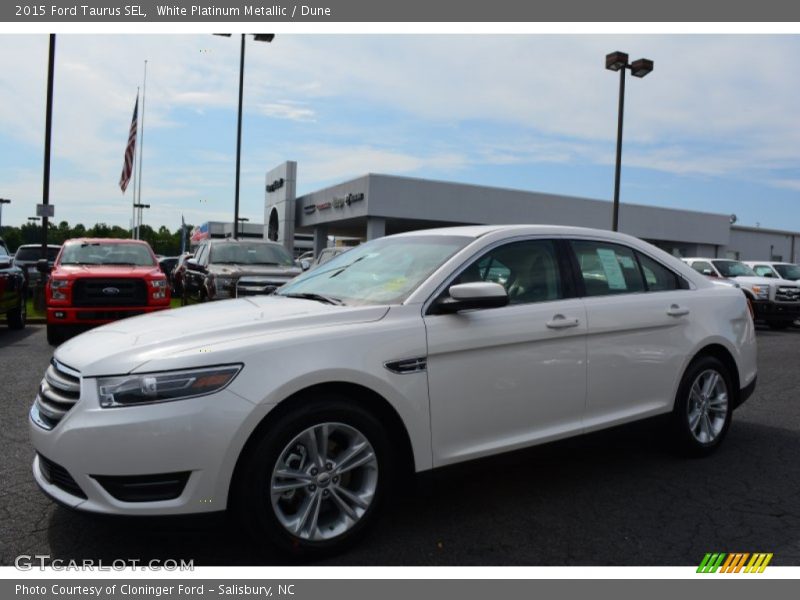 White Platinum Metallic / Dune 2015 Ford Taurus SEL