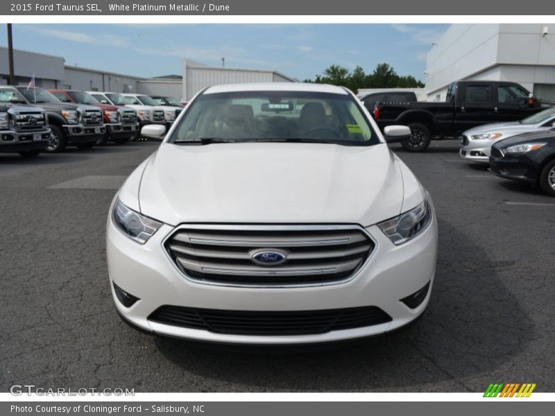 White Platinum Metallic / Dune 2015 Ford Taurus SEL