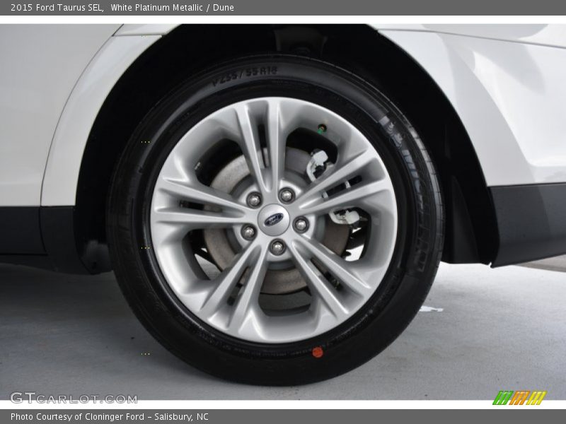 White Platinum Metallic / Dune 2015 Ford Taurus SEL