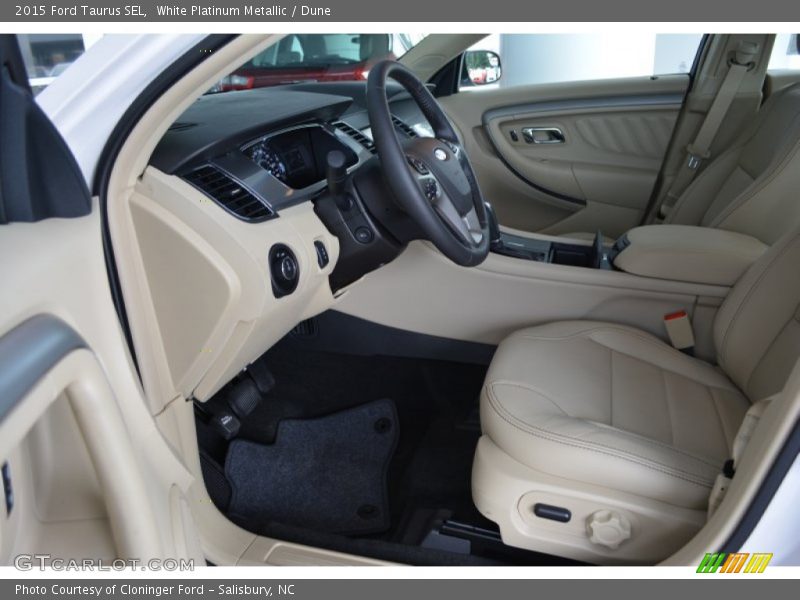 White Platinum Metallic / Dune 2015 Ford Taurus SEL