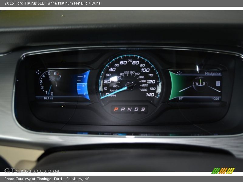 White Platinum Metallic / Dune 2015 Ford Taurus SEL
